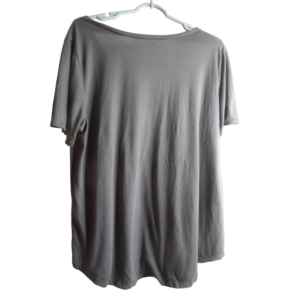 Sz 1x Lightweight Charcoal Grey short sleeve crisscross Knit v neck top - Picture 2 of 4